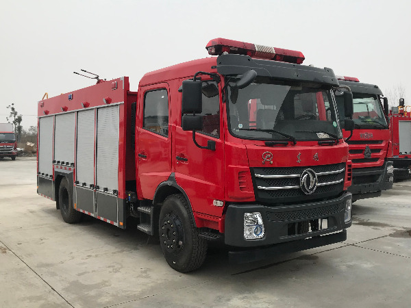 東風6噸水罐消防車 東風6噸水罐消防車