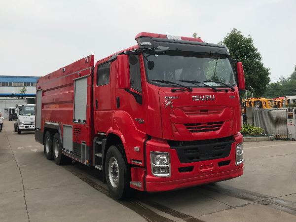 五十鈴16噸水罐消防車(chē) 五十鈴16噸水罐消防車(chē)
