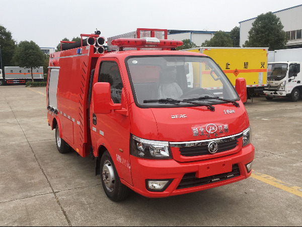東風途逸消防車(藍牌) 東風途逸消防車(藍牌)