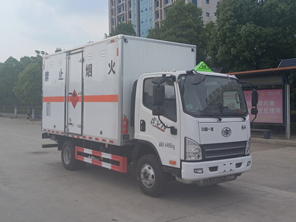 解放藍牌易燃液體廂式運輸車 解放藍牌易燃液體廂式運輸車