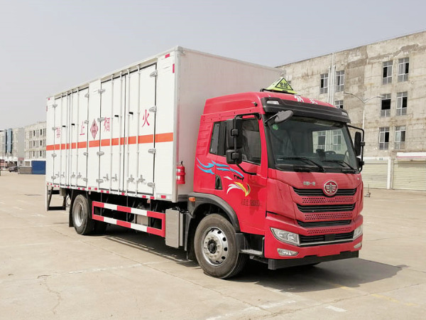 解放龍V易燃固體廂式運輸車 解放龍V易燃固體廂式運輸車