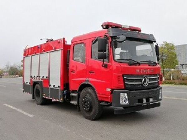 東風(fēng)5.5噸泡沫消防車(chē) 東風(fēng)5.5噸泡沫消防車(chē)