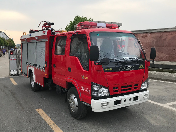 慶鈴遠程供水管線車 慶鈴遠程供水管線車