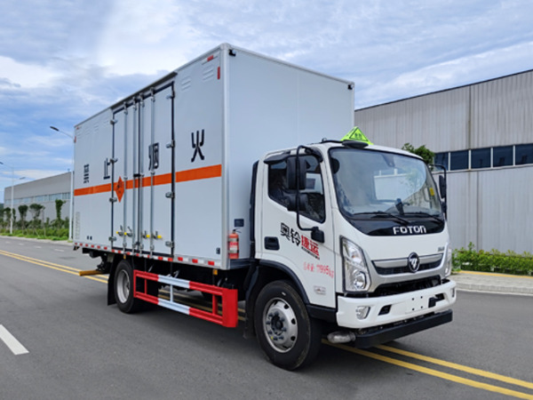 5米5煙花爆竹運(yùn)輸車