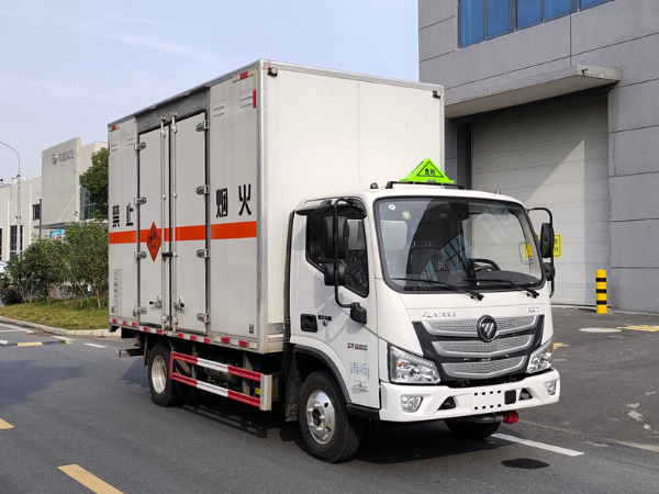 1.5噸爆破器材運輸車
