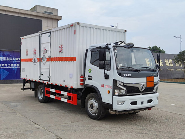 東風福瑞卡雜項物品廂式運輸車